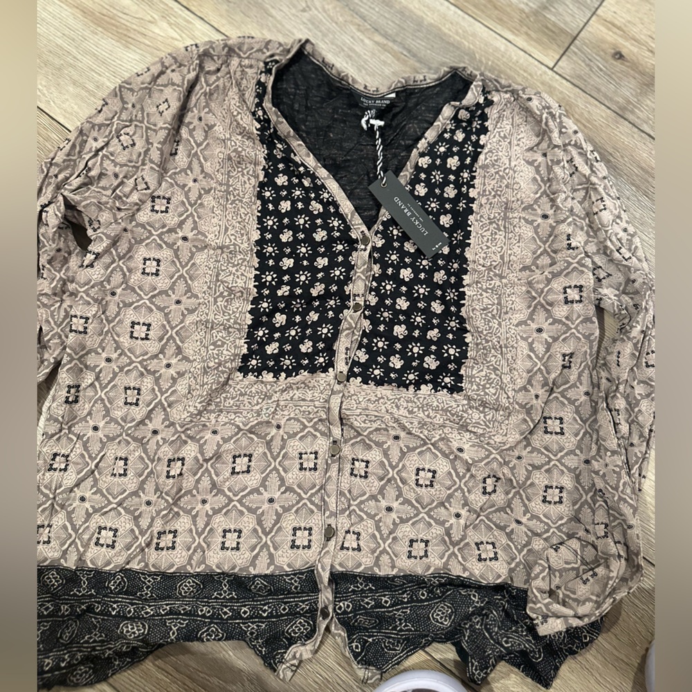 NWT Lucky Brand Black and Beige boho design Top